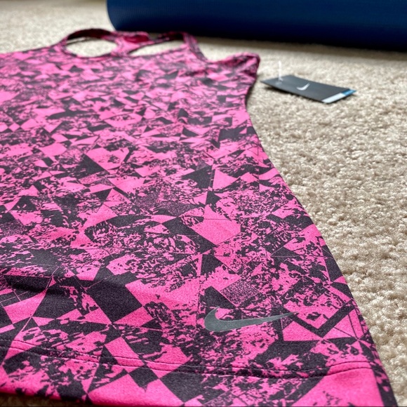 Nike Tank Top - Picture 2 of 7